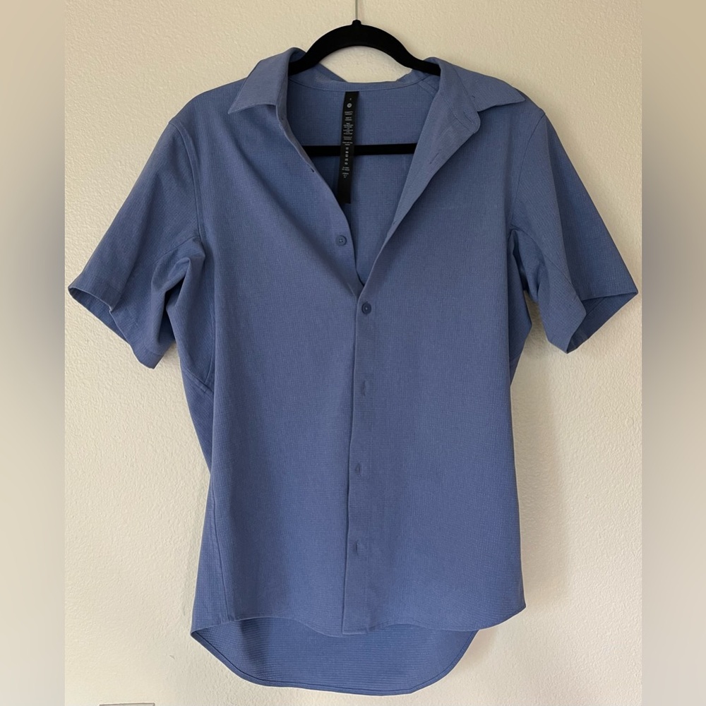 Lululemon Men's Airing Easy Short-Sleeve Shirt